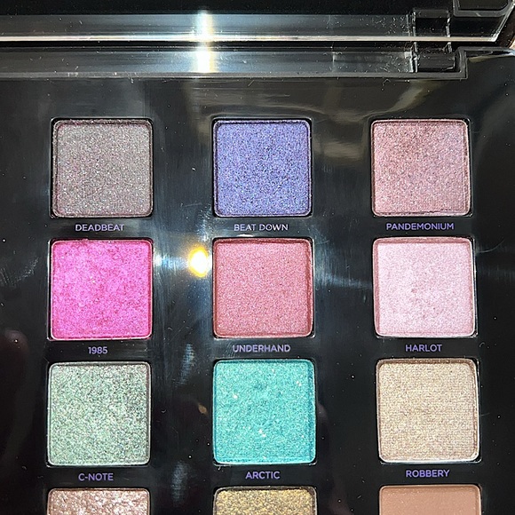 Urban Decay Vice Palette - Picture 4 of 8